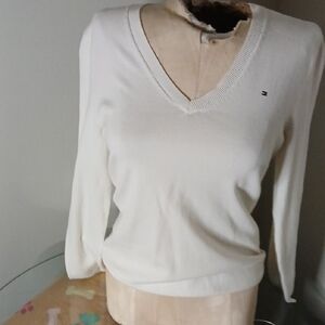 Tommy Hilfiger Women's White V-Neck Sweater